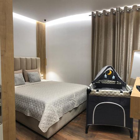Alajs Apartament Vlore Bagian luar foto