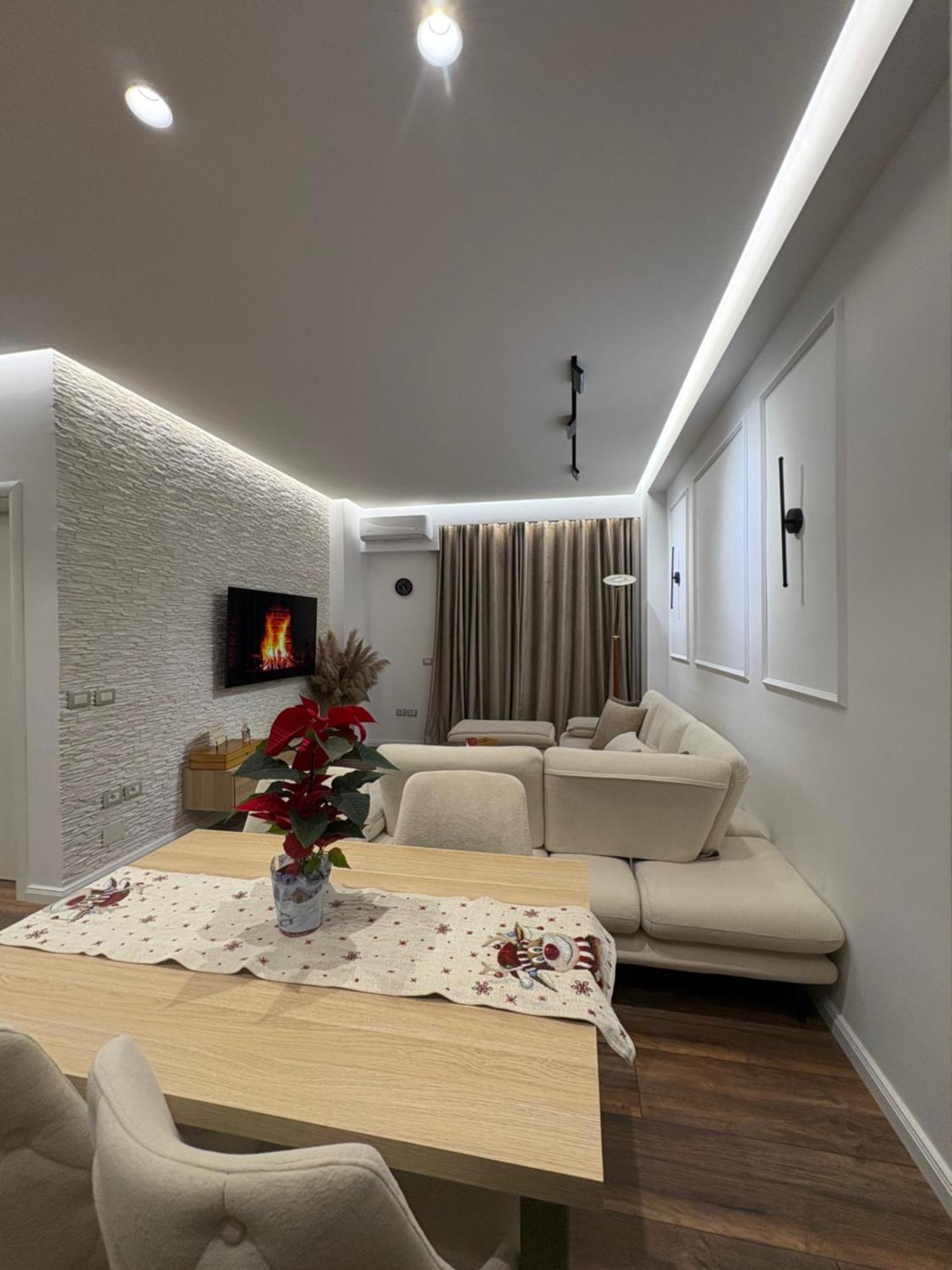 Alajs Apartament Vlore Bagian luar foto